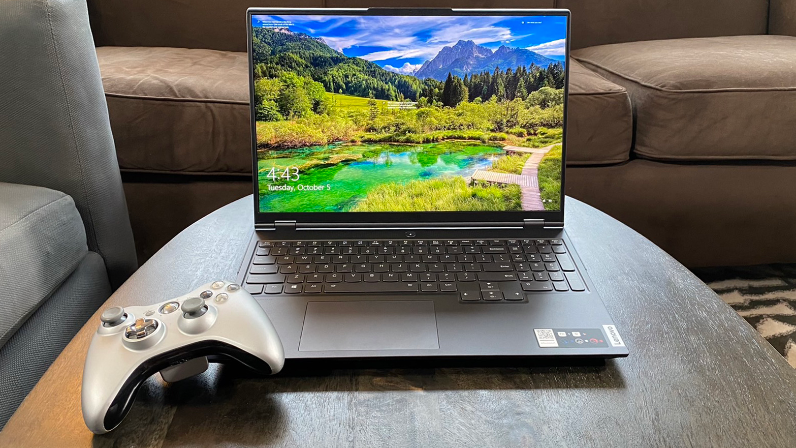 Lenovo Legion Pro 7i, Laptop Gaming Mid-Range dengan Performa Mumpuni 1 lenovo legion 7i
