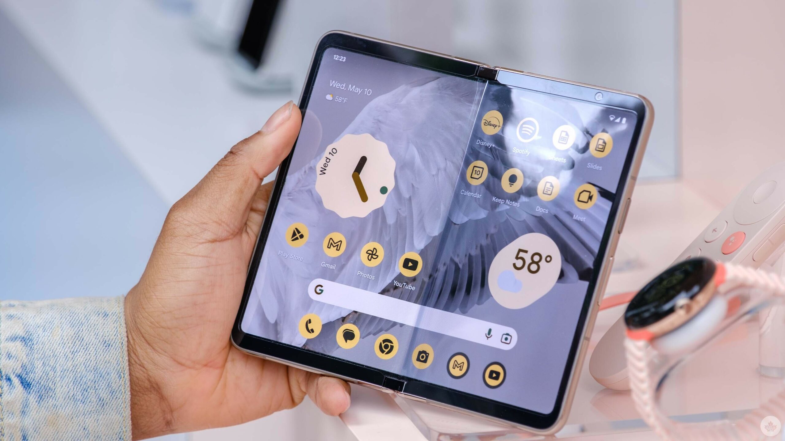 Pixel Fold dari Google Bakal Lebih Berguna dari Tampilannya 1 pixel fold