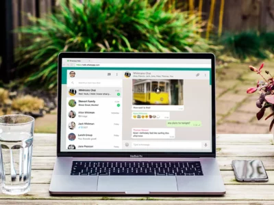 whatsapp web