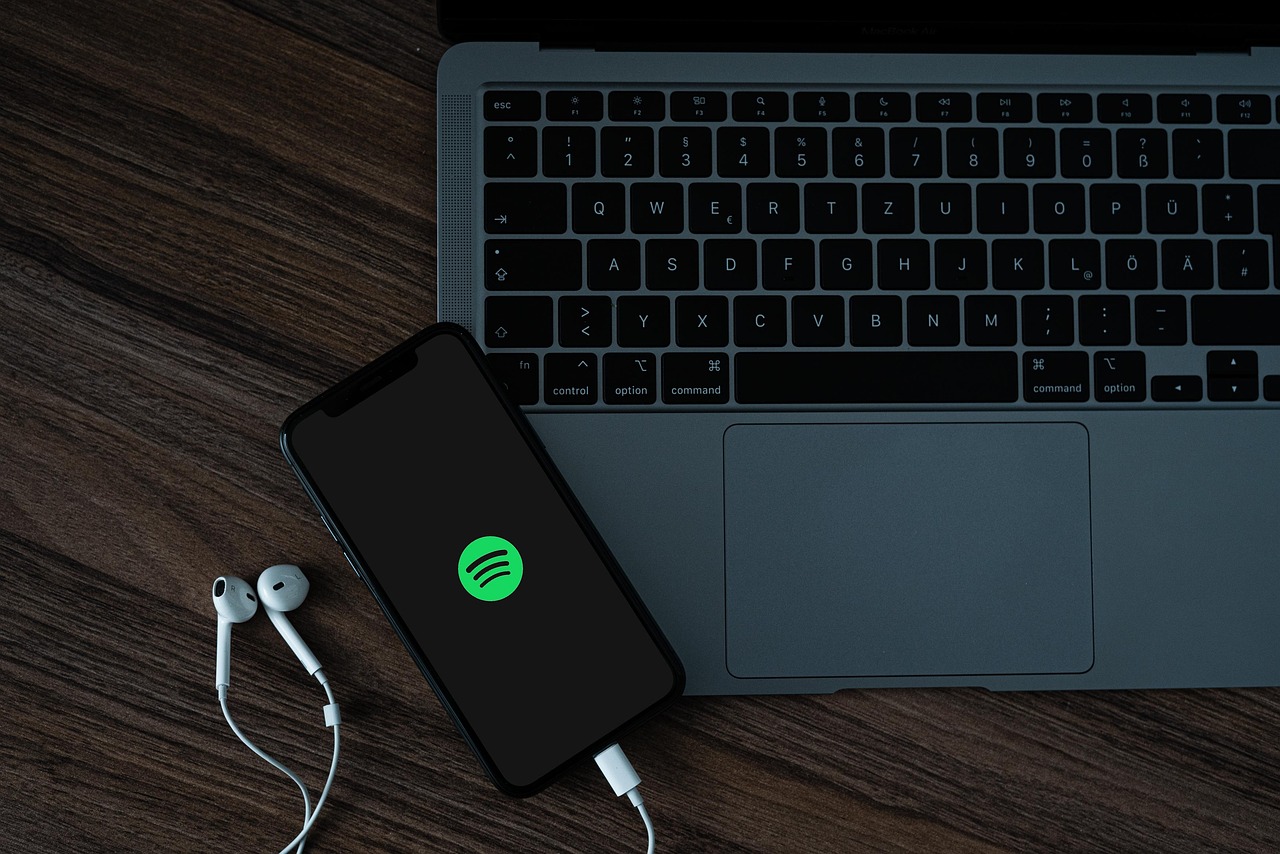 Spotify Memperkenalkan "Confidence" untuk Membantu Tim Pengembangan Perangkat Lunak dengan A/B Testing 1 mobile phone 6170575 1280