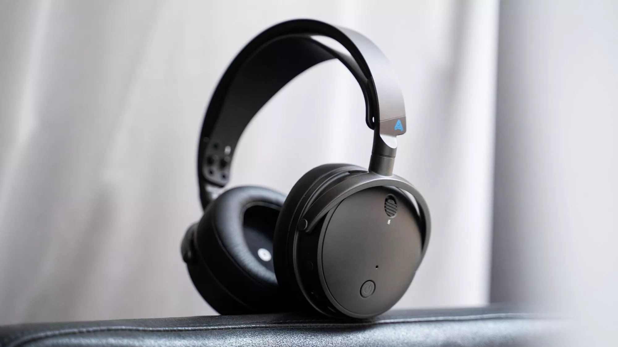 Review Audeze Maxwell Wireless: Headset Gaming Berkualitas Premium untuk Audiophile 1 Audeze Maxwell Wireless review