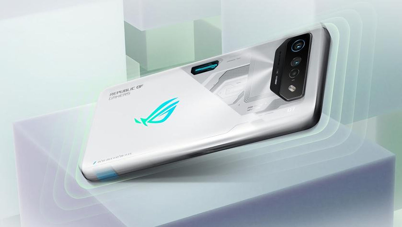 ASUS ROG Phone 8 Siap Rilis dengan Kekuatan Chip Snapdragon 8 Gen 3 pada 2024 1 ASUS ROG Phone 8 Preview