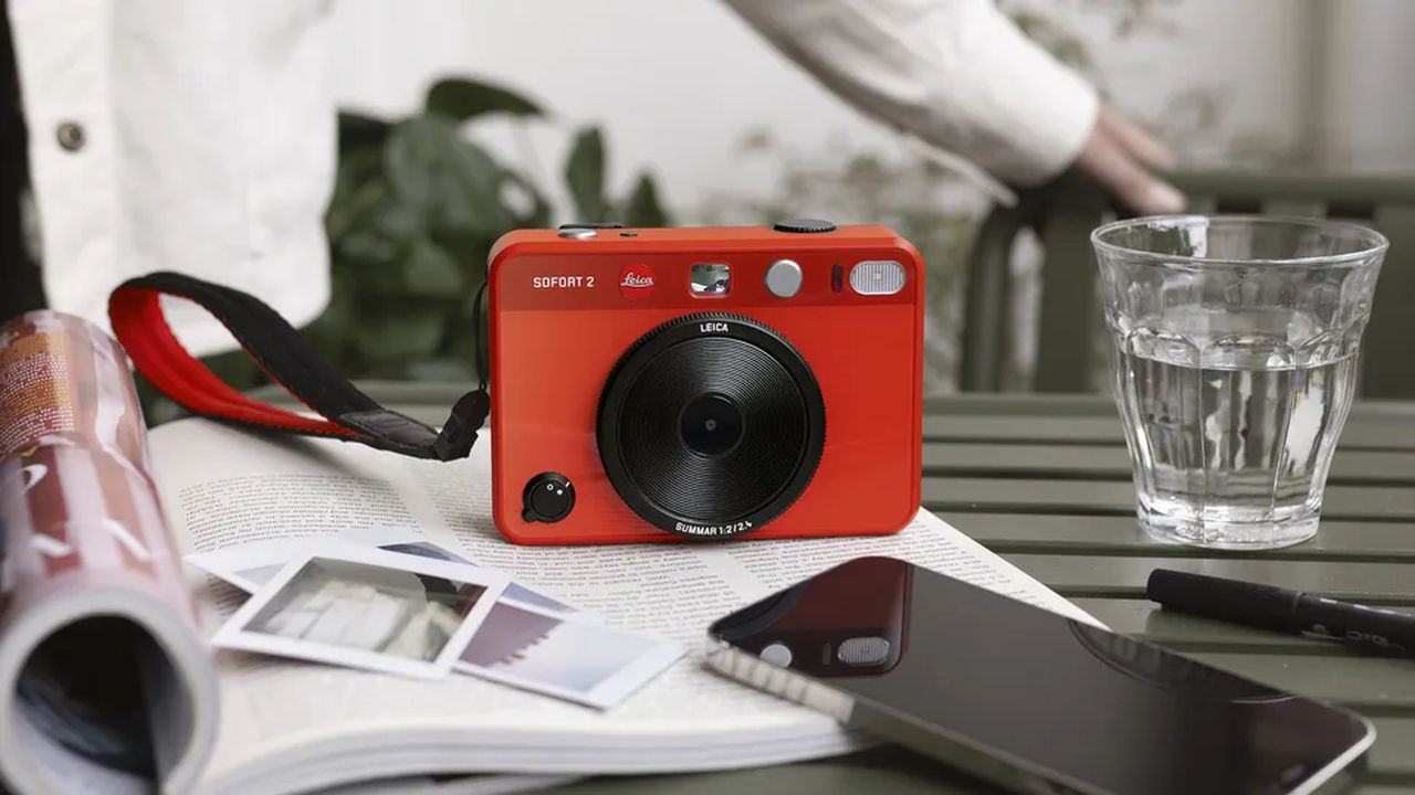 Review Leica Sofort 2: Kamera Instan Terbaik untuk Tahun 2023 1 Leica Sofort 2 Review