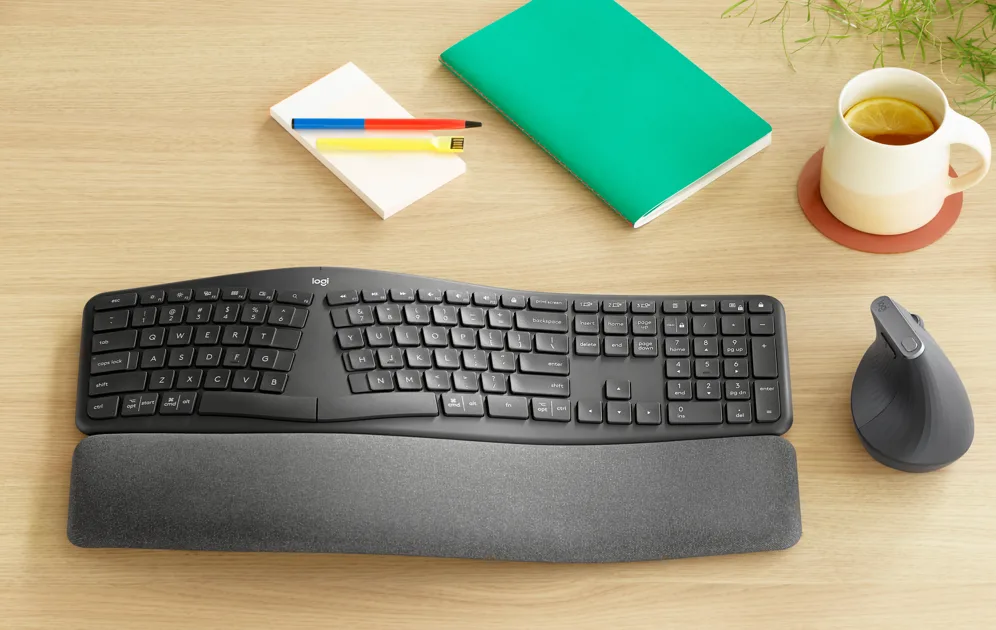 Review Logitech Wave Keys: Solusi Ergonomis Sesungguhnya untuk Pekerja Kantor 1 Logotech Wave Keys Reviews