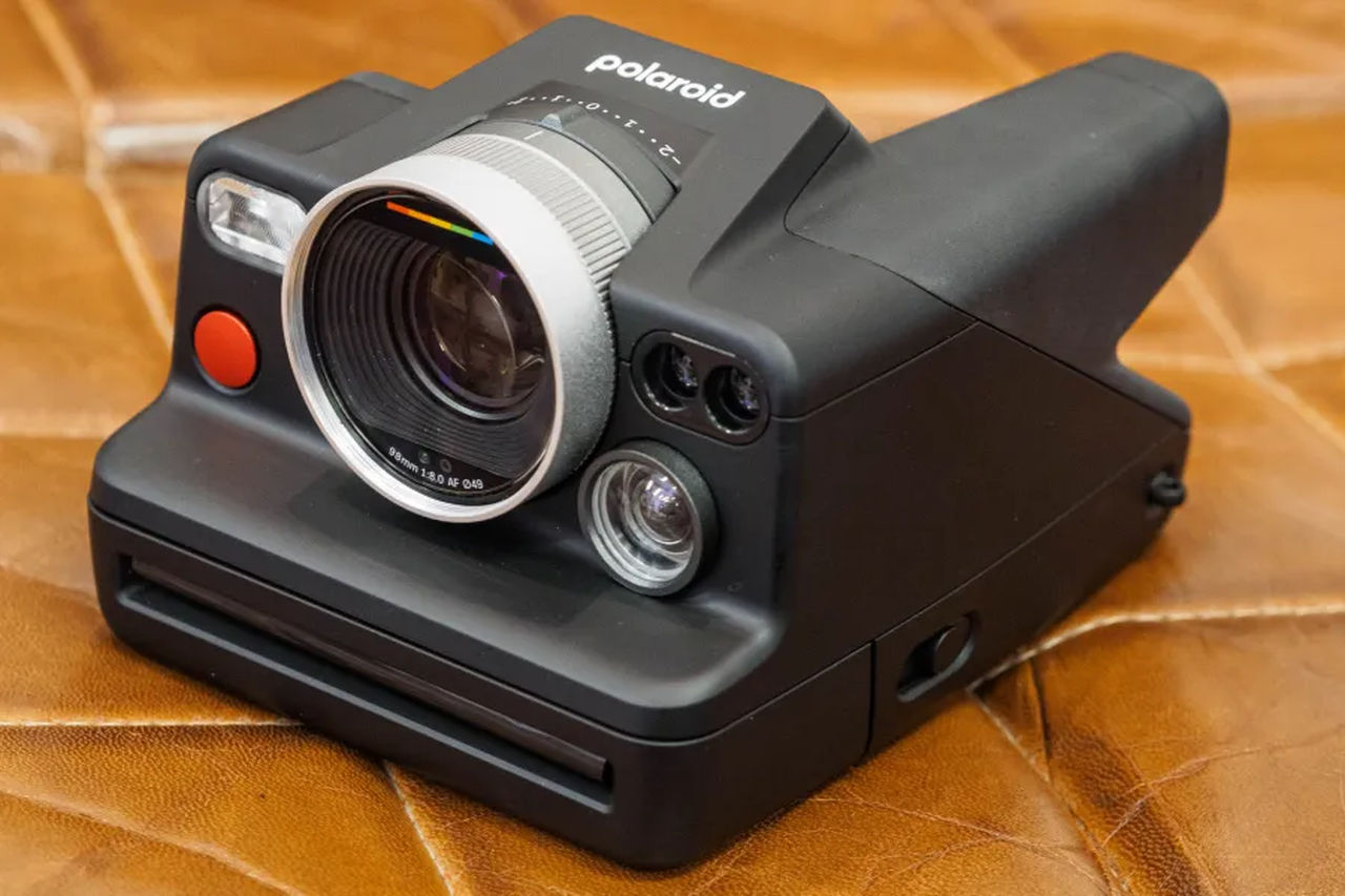 Review Polaroid I-2: Kamera Instan Terbaru dengan Kontrol Manual Penuh 1 Polaroid I 2 Review