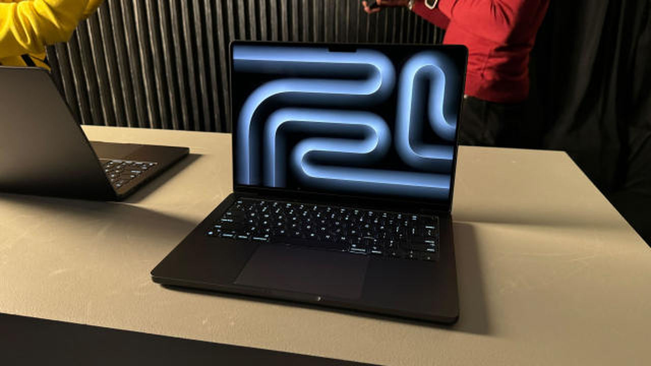 Review MacBook M3 Pro 16-inci Terbaru 2023: Desain, Kinerja, dan Daya Tahan Baterai yang Hebat 1 MacBook Pro 16 inch M3 Pro Review