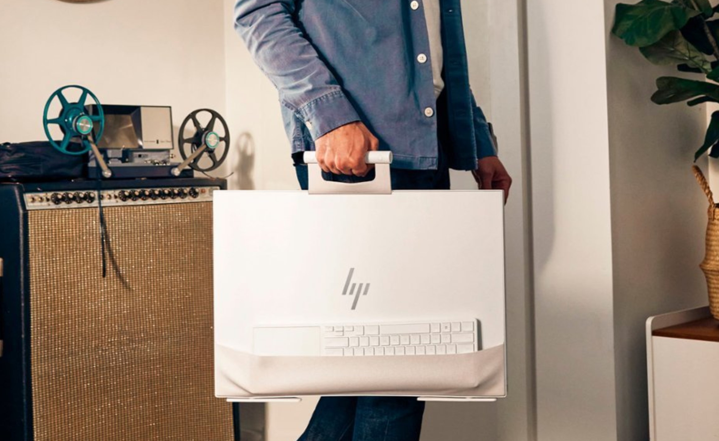 Review HP Envy Move: Desain Inovatif dengan Kompromi Kinerja 1 H Envy Move Review