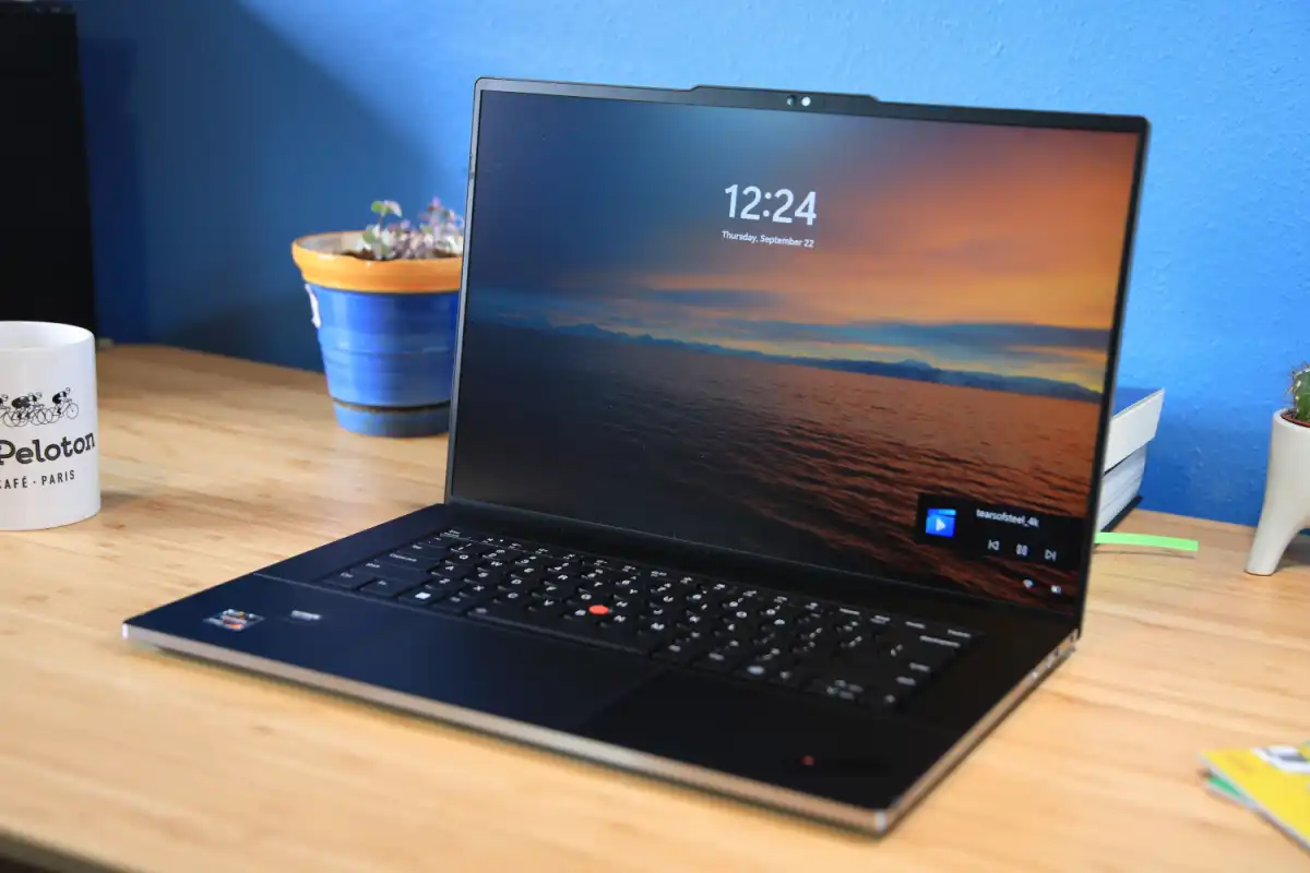 Review Lenovo ThinkPad Z16 Gen 2: Tidak Sepenuhnya Bersinar di Tengah Persaingan Laptop 16 Inci 1 lenovo thinkpad z16 2 Gen Review