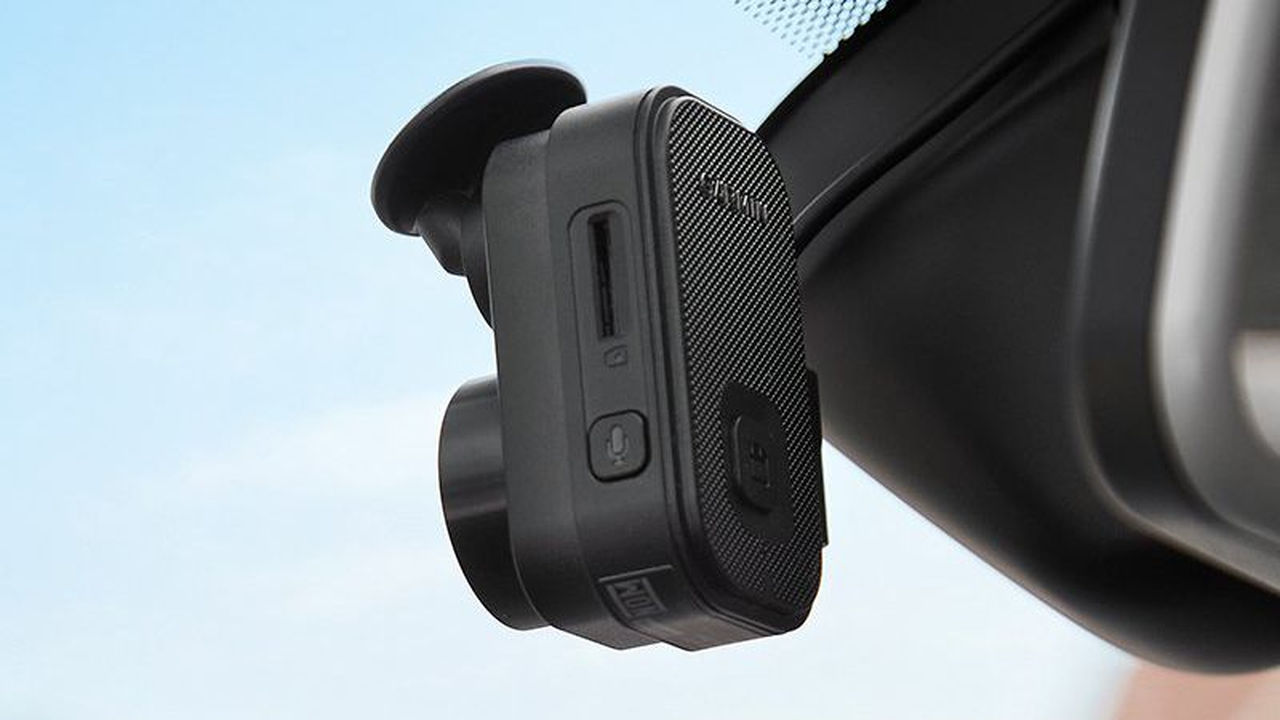 Review Garmin Dash Cam Mini 2: Kecil, Sederhana, dan Efektif 1 Garmin Dash Cam Mini 2 review