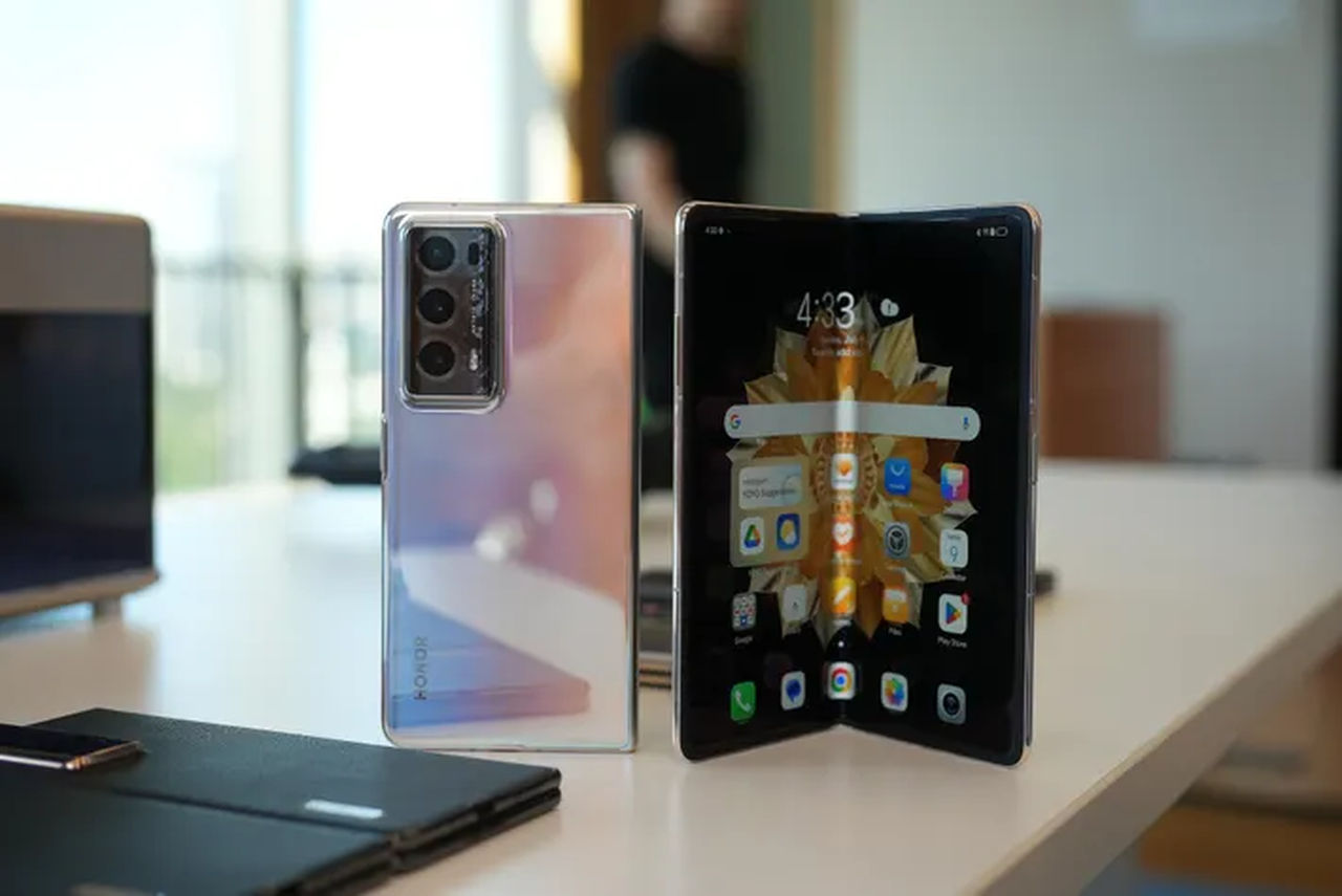 Review Honor Magic V2, Ponsel Lipat yang Datang Terlambat tapi Menggoda 1 Honor Magic V2 Review