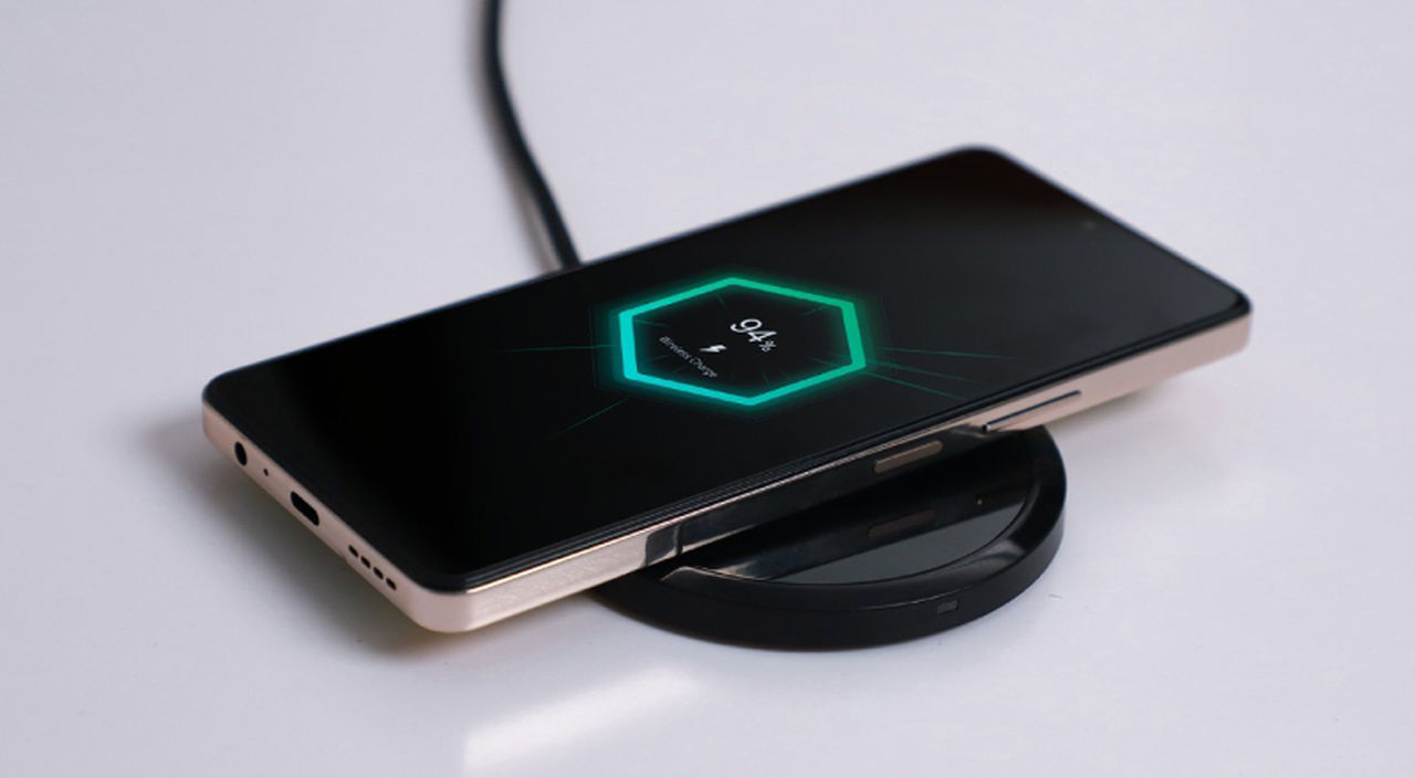 Infinix Segera Rilis Seri Note40 dengan Ekosistem Pengisian Magnetik Baru 1 Infinix Magnetic Charging Ecosystem Preview
