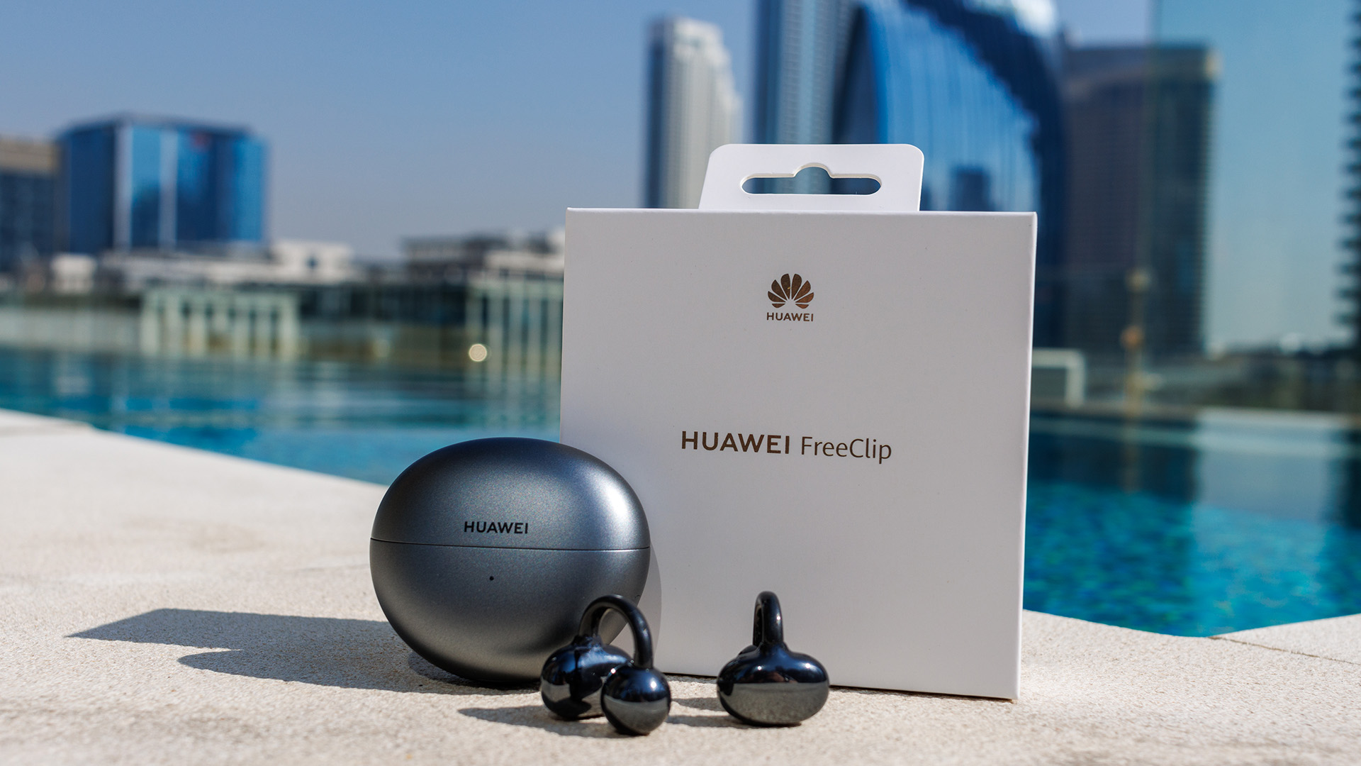 Review Huawei FreeClip: Alternatif Unik untuk AirPods dengan Desain Open-Fit 1 Review Huawei FreeClip