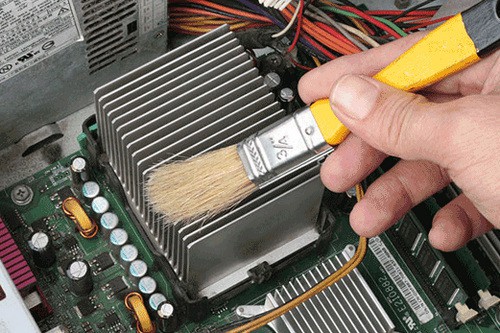 Cara Merawat Komputer Dengan Benar Agar Awet 10 Bersihkan CPU Secara Berkala