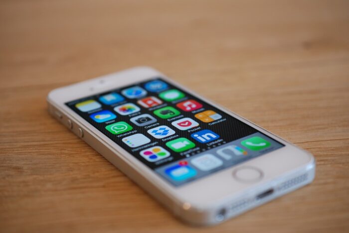 Menyembunyikan Aplikasi Iphone